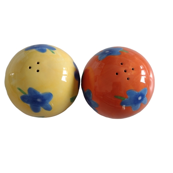 Avon Other - Luau flowered vintage salt and pepper shakers. Preloved.